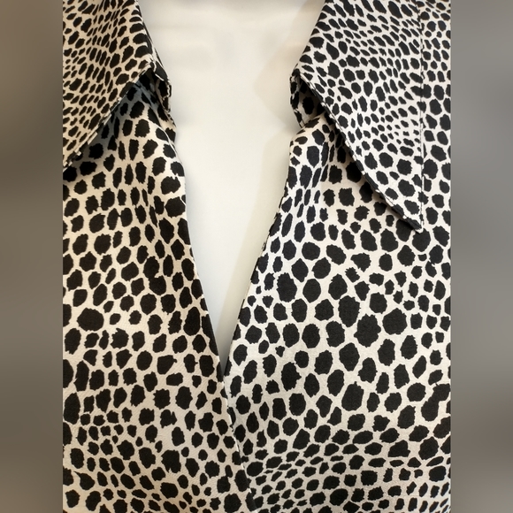 ICE Animal Print 100% Silk Wrap Blouse Size L EC - Picture 4 of 7